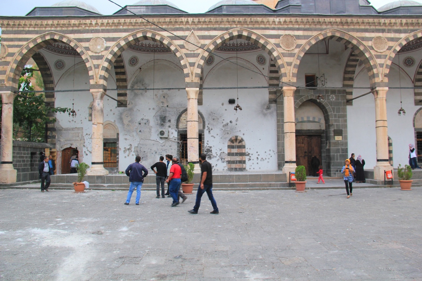 ‘Dört Ayaklı Minare’nin tahrip edilmesine tepki ‘Dört Ayaklı Minare’nin tahrip edilmesine tepki